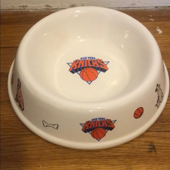 Ceramic Madison Square Garden NY Knicks Dog Bowl - Picture 2 of 5